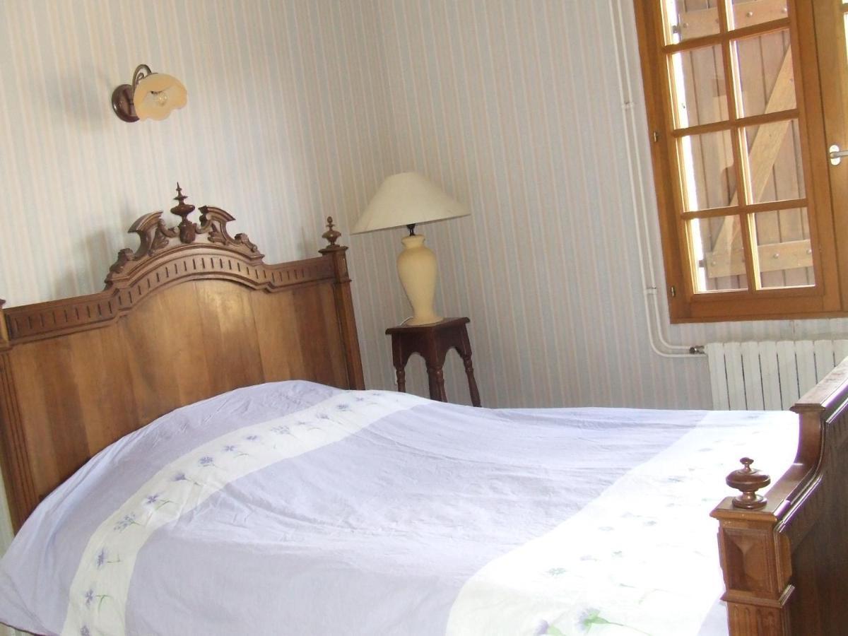 Gite A La Ferme Les Places La Chapelle-Bertrand 外观 照片